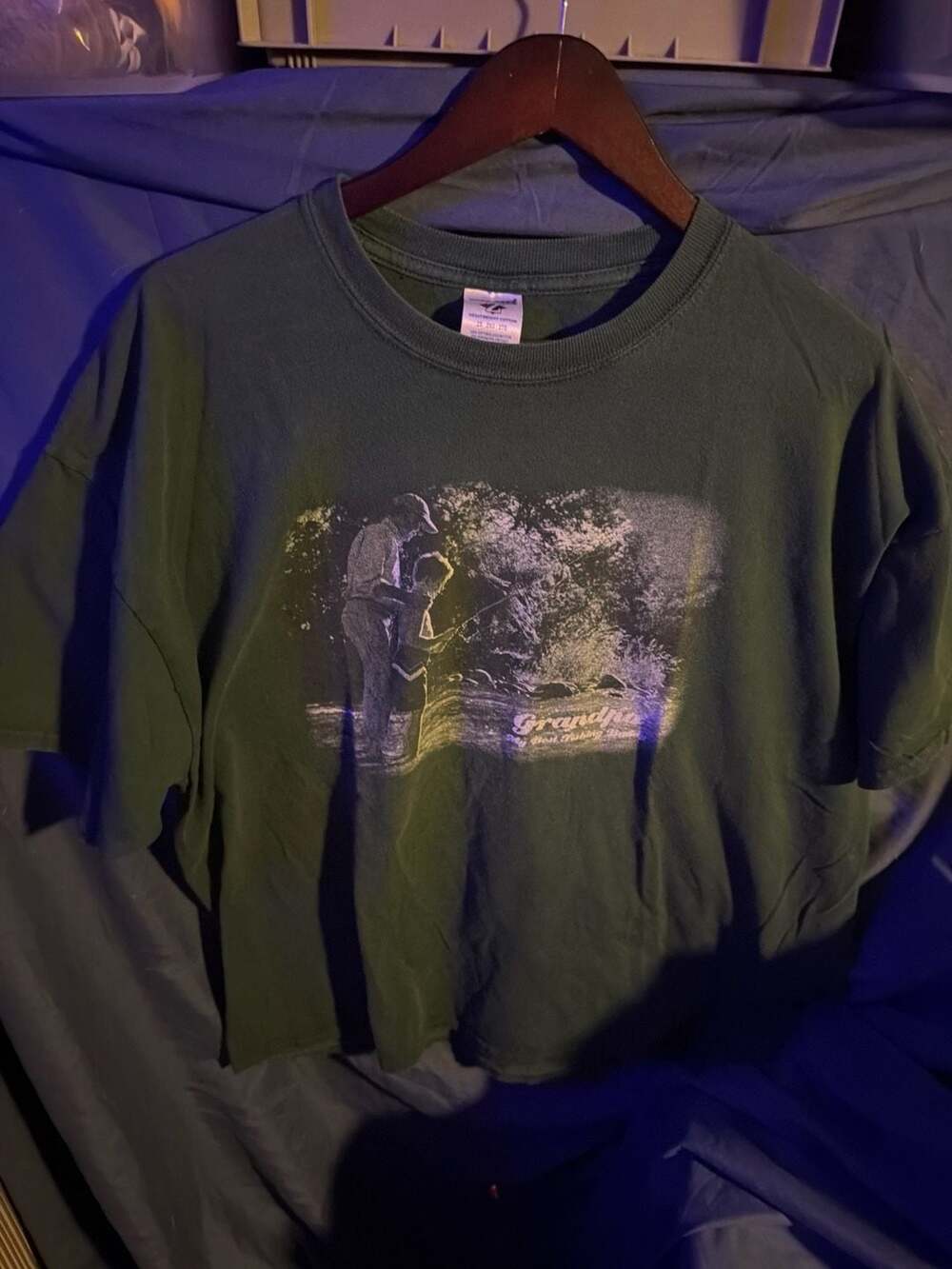 Vintage Jerzees Grandpa My Best Fishing Buddy Graphic T-Shirt Green Size 2XL A16